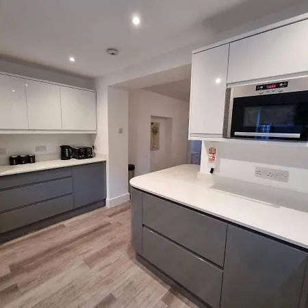 Well By Cliftonvalley Бристоль