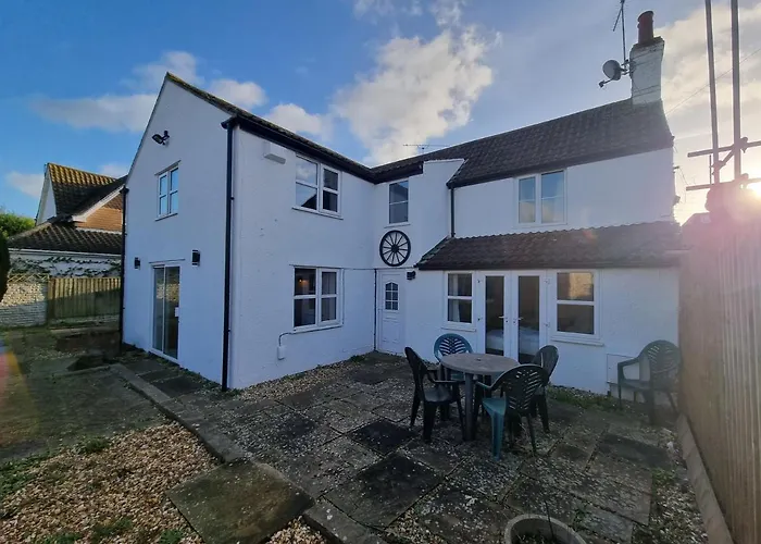 Well By Cliftonvalley *